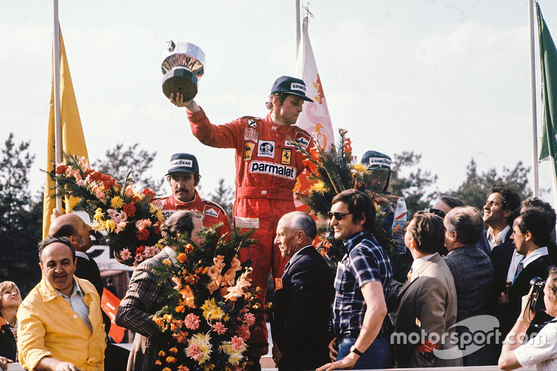 Podium: 1. Niki Lauda, 2. Clay Regazzoni, 3. Jacques Laffite