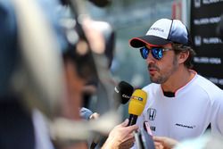 Fernando Alonso, McLaren with the media