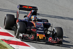Carlos Sainz Jr., Scuderia Toro Rosso STR11