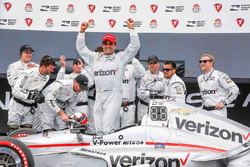 Sieger Juan Pablo Montoya, Team Penske Chevrolet