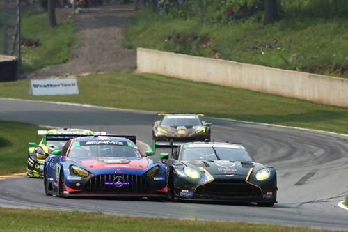 #57 Winward Racing Mercedes-AMG GT3: Russell Ward, Philip Ellis, #27 Heart of Racing Team Aston Martin Vantage GT3 Evo: Tom Gamble, Casper Stevenson