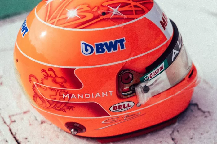 Helmet of Esteban Ocon, Alpine