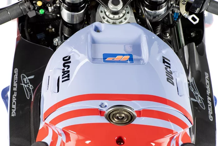 Alex Marquez, Gresini Racing-kleuren