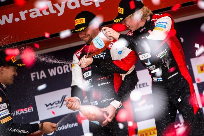 Podio: Kalle Rovanperä, Jonne Halttunen, Toyota Gazoo Racing WRT Toyota GR Yaris Rally1