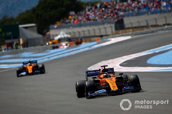 Carlos Sainz Jr., McLaren MCL34, Lando Norris, McLaren MCL34