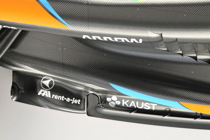 McLaren MCL60, detail floor