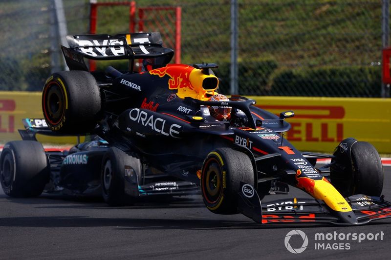 Max Verstappen, accident de la RB20 de Red Bull Racing