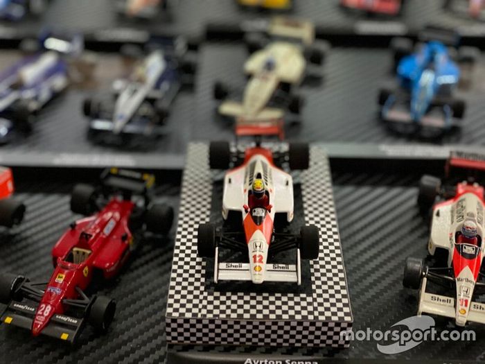Colección de coches miniatura de F1