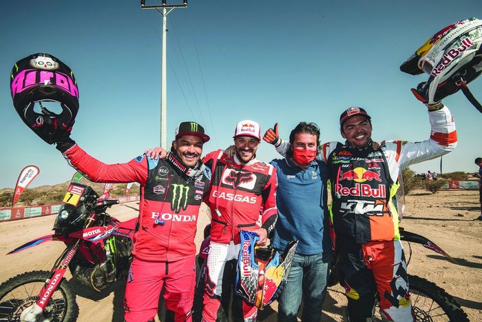 #7 Monster Energy Honda Team 2022: Pablo Quintanilla, #3 Gasgas Factory Racing: Sam Sunderland, #52 Red Bull KTM Factory Racing: Matthias Walkner