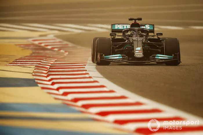 Lewis Hamilton, Mercedes W12 