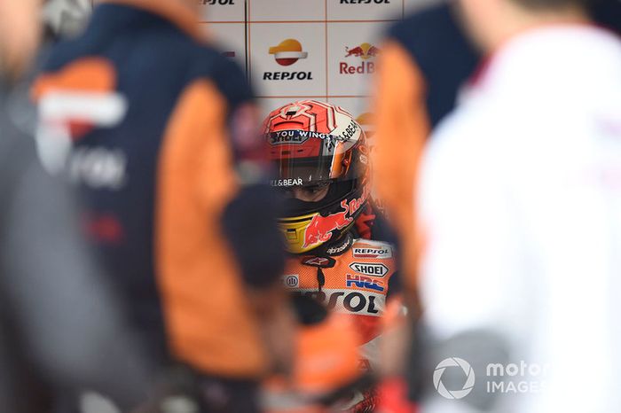 Marc Marquez, Repsol Honda Team, después de la caída