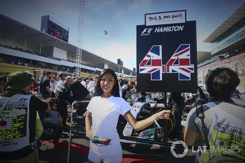 Грід-гьол Льюіса Хемілтона, Mercedes AMG F1
