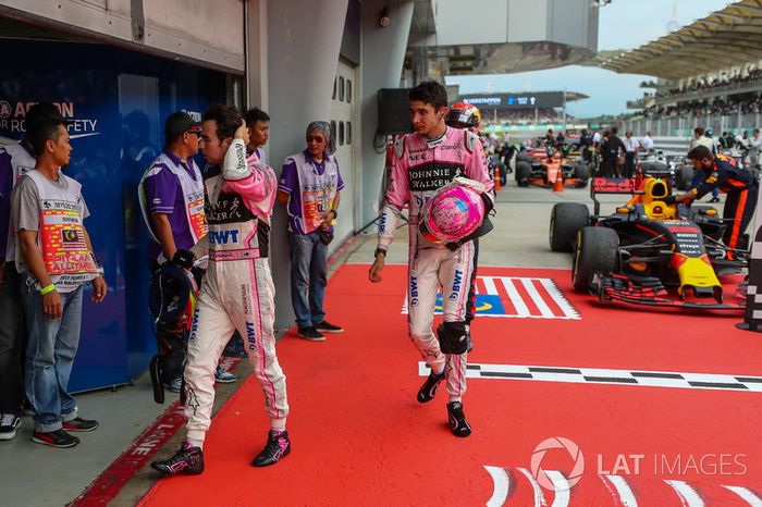 Esteban Ocon, Sahara Force India y Sergio Perez, Sahara Force India en parc ferme