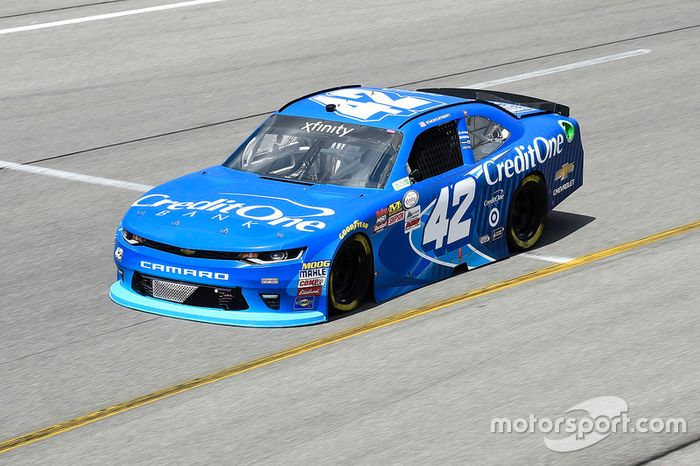 No sábado, Kyle Larson venceu pela Xfinity Series, também em Richmond.