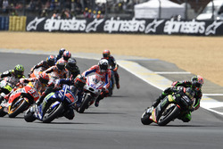 Johann Zarco, Monster Yamaha Tech 3 dépasse Maverick Viñales, Yamaha Factory Racing