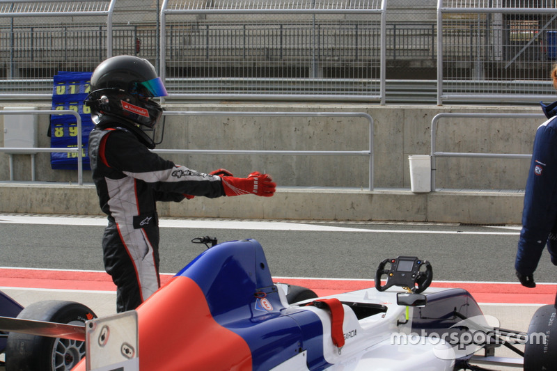 Marta García en los test de la F4 española en Navarra