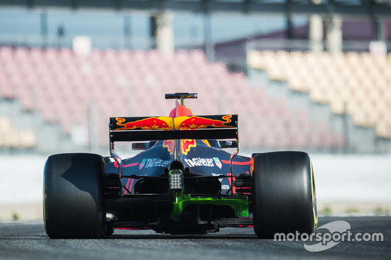 Max Verstappen, Red Bull Racing RB13 avec de la peinture flow-viz