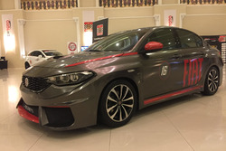 TOSFED'in hazırlattığı Fiat Egea yarış aracı