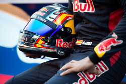 Helm van Carlos Sainz Jr., Scuderia Toro Rosso