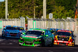 Mark Winterbottom, Prodrive Racing Australia Ford leads