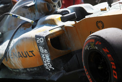 Nach Brand in der Boxengasse: das Auto von Kevin Magnussen, Renault Sport F1 Team RS16