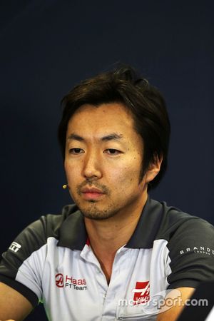 Jemma Komatsu, Haas F1 Team, carrera de Ingeniero en la Conferencia de prensa