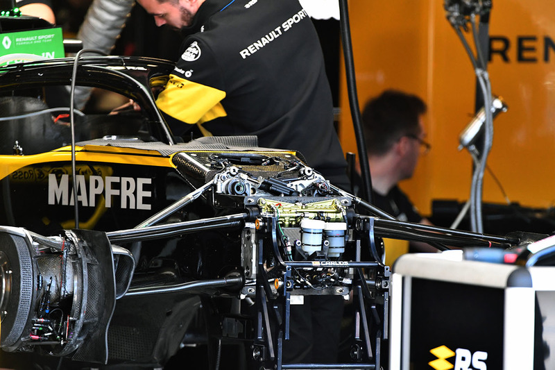 Renault Sport F1 Team R.S. 18 ön süspansiyon detay