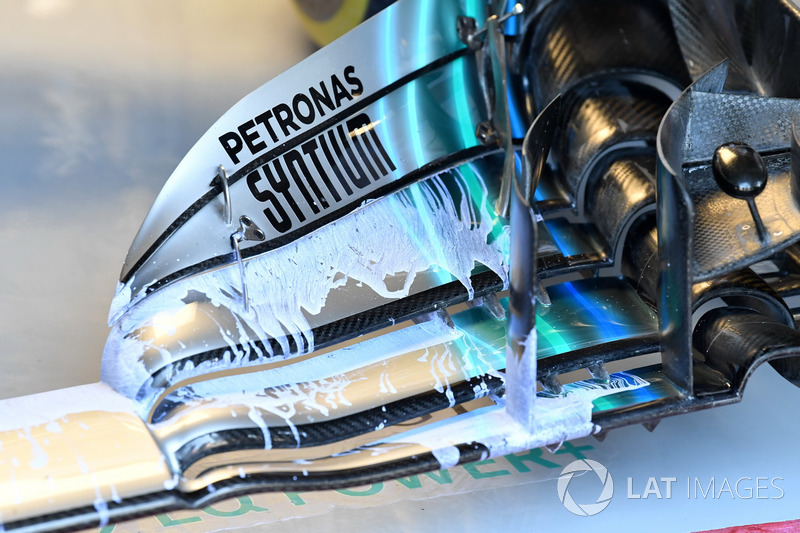 Alerón delantero del Mercedes-AMG F1 W09 pintado