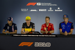 Sergio Perez, Force India, Nico Hulkenberg, Renault Sport F1 Team, Sebastian Vettel, Ferrari y Pierre Gasly, Scuderia Toro Rosso en la conferencia de prensa