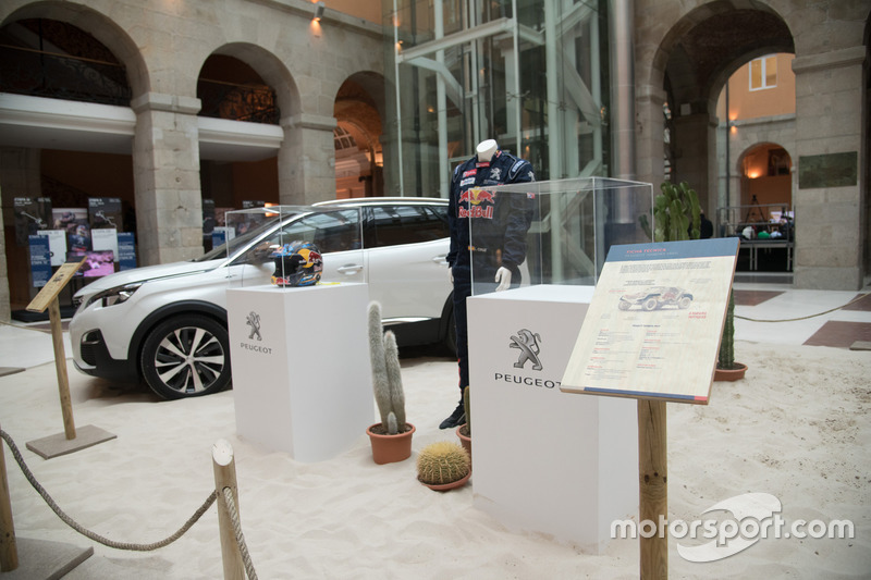 Карлос Сайнс, Лукас Крус, Peugeot Sport