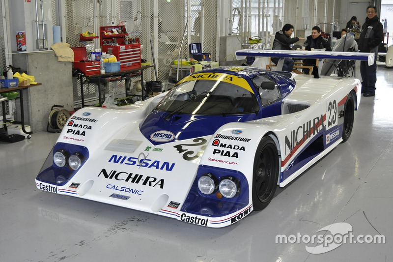 Nissan R86V 1986