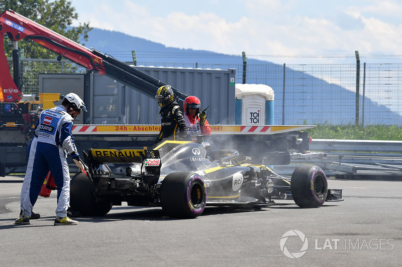 Nico Hulkenberg, Renault Sport F1 Team R.S. 18, si ritira dalla gara