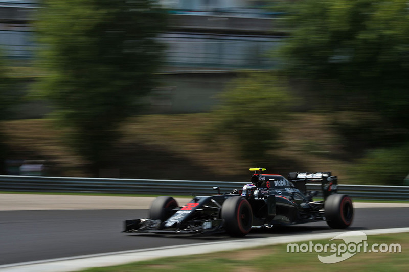 Jenson Button, McLaren MP4-31