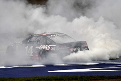 1. Clint Bowyer, Stewart-Haas Racing, Ford Fusion Haas 30 Years of the VF1