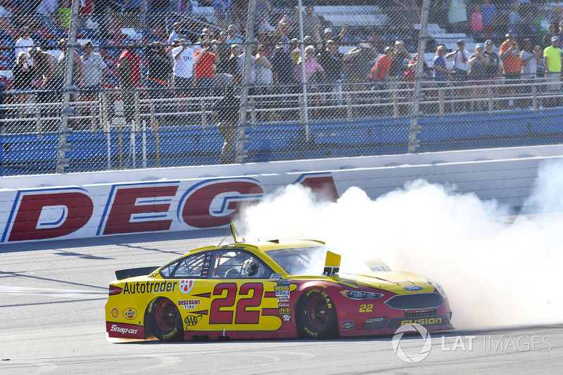 1. Joey Logano, Team Penske, Ford Fusion Shell Pennzoil