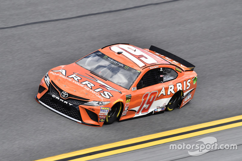№19. Даниэль Суарес, Joe Gibbs Racing, ARRIS Toyota Camry