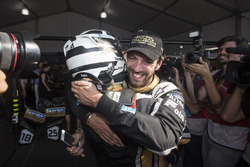 Andre Lotterer, Techeetah, si congratula con Jean-Eric Vergne, Techeetah