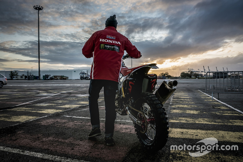 Preparativos del Monster Energy Honda Team
