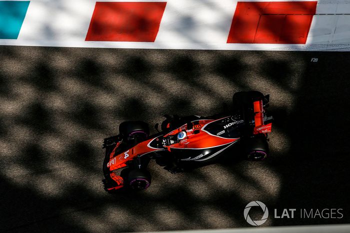 Fernando Alonso, McLaren MCL32