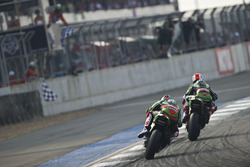 Jonathan Rea, Kawasaki Racing Team vor Tom Sykes, Kawasaki Racing Team