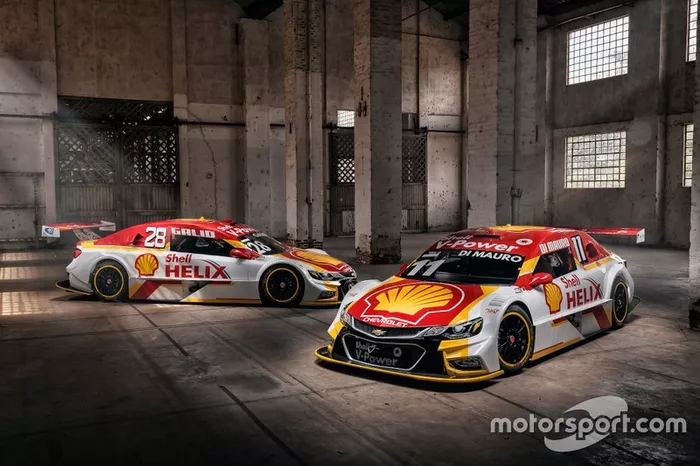 Carros da Shell Helix Ultra 