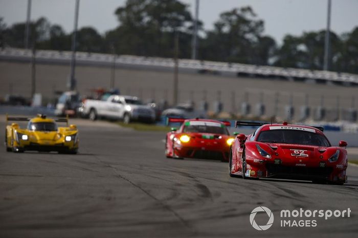 #62 Risi Competizione Ferrari 488 GTE, GTLM: Davide Rigon, Miguel Molina