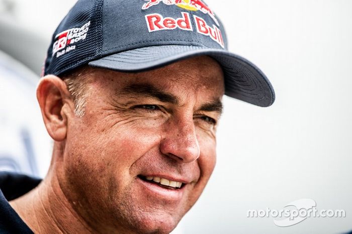 #302 Toyota Gazoo Racing Toyota Hilux: Giniel de Villiers