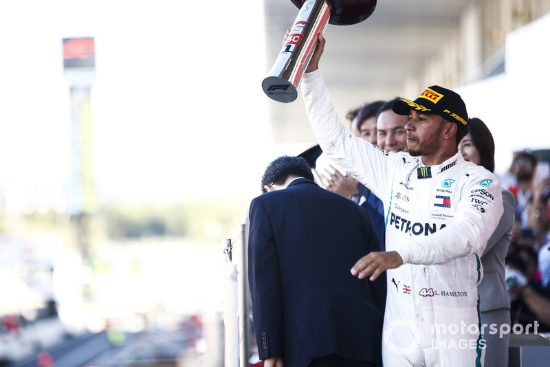 Ganador de la carrera Lewis Hamilton, Mercedes AMG F1