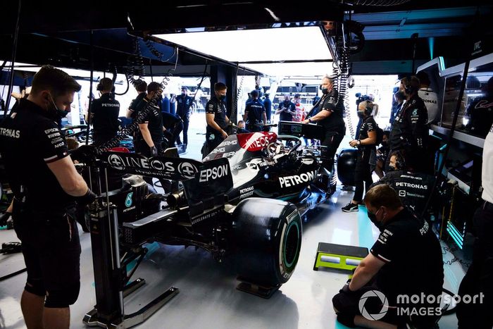 Lewis Hamilton, Mercedes W12 