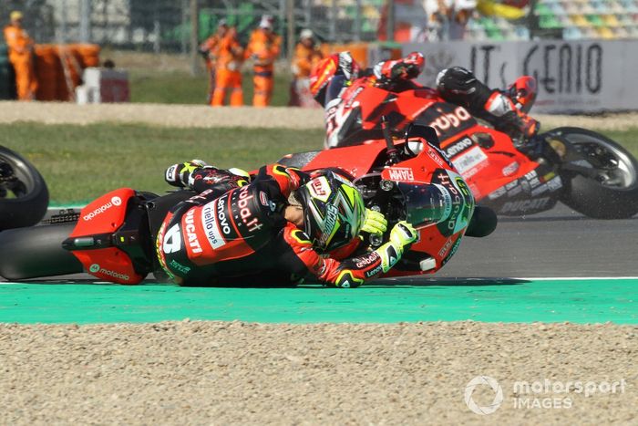 Caída de Alvaro Bautista, Aruba.it Racing Ducati