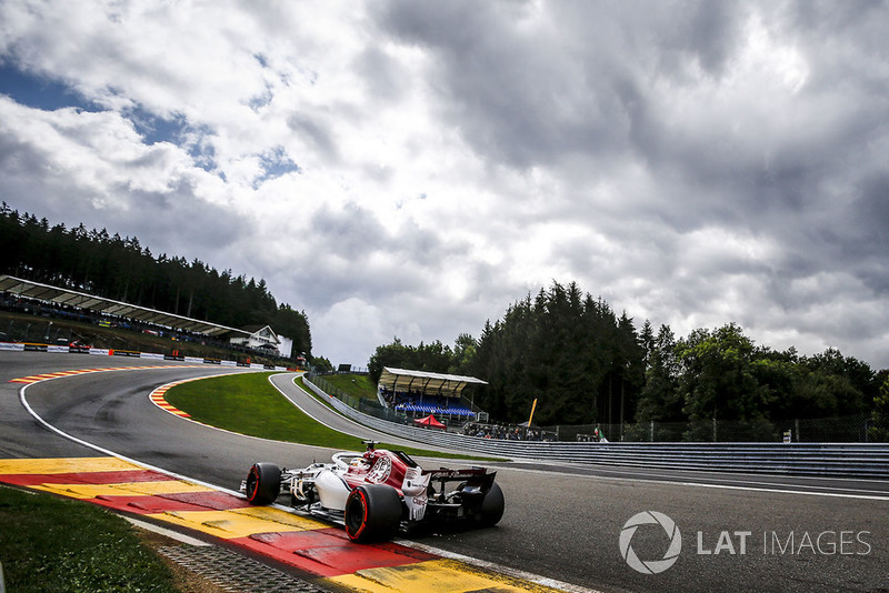13: Маркус Ерікссон, Sauber C37, 1'44.301