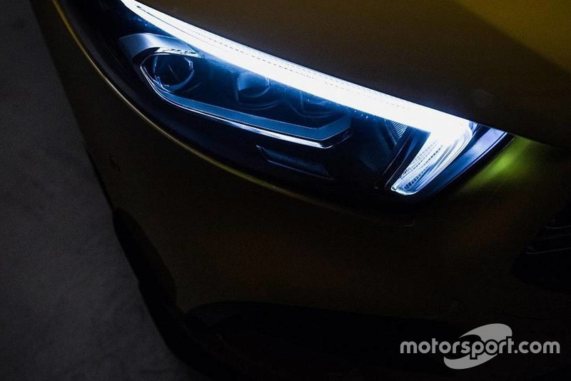 Тізер Mercedes-AMG A35 2019 року