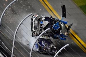 Crash of Ryan Newman, Roush Fenway Racing, Ford Mustang Koch Industries