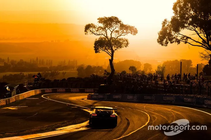 #8 Bentley Team M-Sport Bentley Continental GT3: Alex Buncombe, Oliver Jarvis, Sebastian Morris